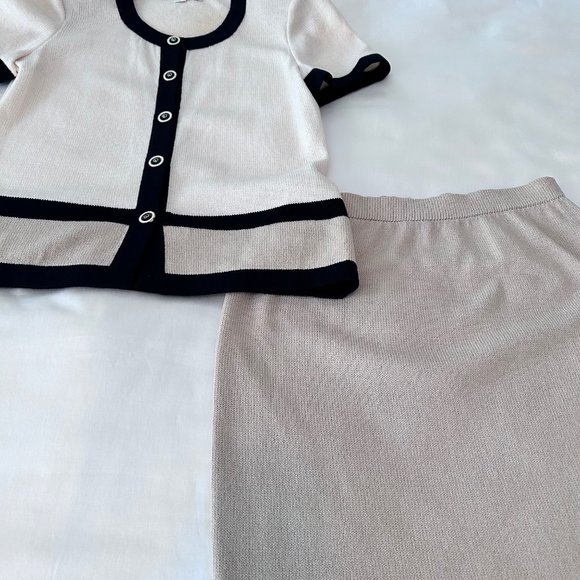 St. John Collection by Marie Gray  2 piece knit - Picture 3 of 4